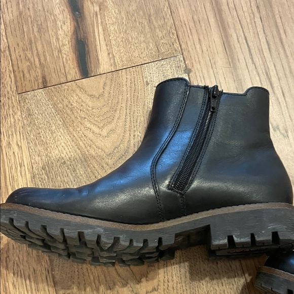 Rieker Payton Black Chelsea Boots - Picture 3 of 9